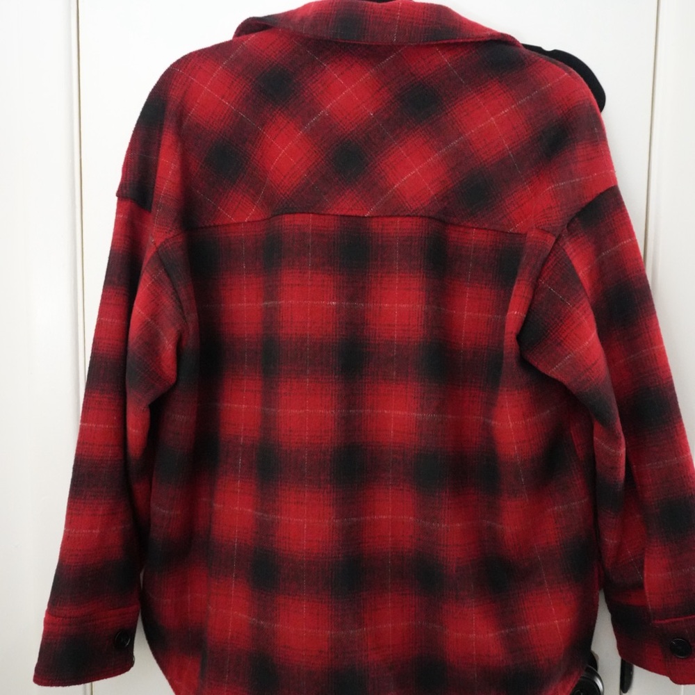 NWOT ZARA Wool Blend Plaid Overshirt Red & Black Plaid in S - Picture 6 of 7